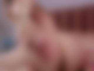 Live cam show with KittyLissa - Thick on Camsoda