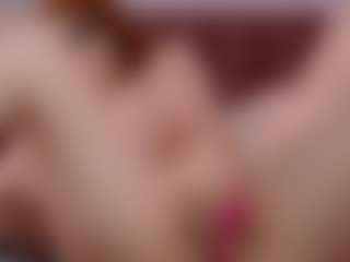 Live cam show with KittyLissa - Spank on Camsoda