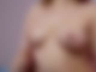 Live cam show with KittyLissa - Smoking on Camsoda