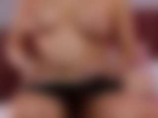 Live cam show with KittyLissa - Striptease on Hubzter Live