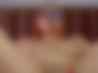 Live cam show with KittyLissa - Handjob on CamwithHer