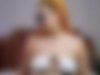 Live cam show with KittyLissa - Body Massage on Camsoda