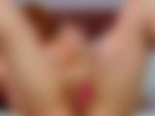 Live cam show with KittyLissa - Thick on liverealitysex.com