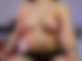 Live cam show with KittyLissa - Body Massage on CamwithHer