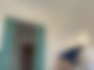 Live cam show with LanaLee - Brown Hair on sexytreat.net