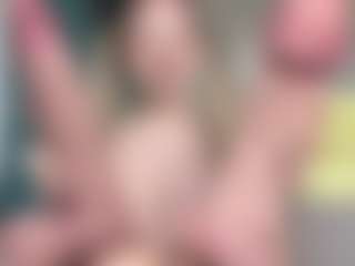 Live cam show with LanaLee - Green Eyes on Chatstar