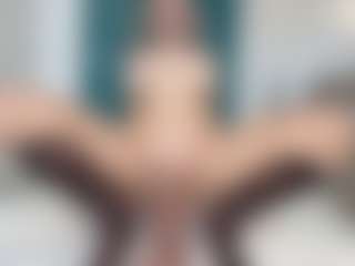 Live cam show with LanaLee - Drinking on StripNow