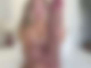 Live cam show with LanaLee - Public on CamSextacy