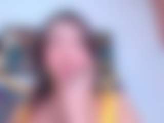 Live cam show with LilaRoos - Public on liverealitysex.com