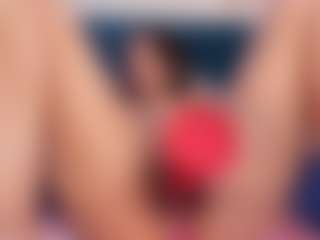 LilaRoos's Live Sex Cam Show