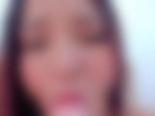 LilaRoos's Live Sex Cam Show