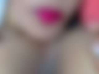 lulamia68's Live Sex Cam Show