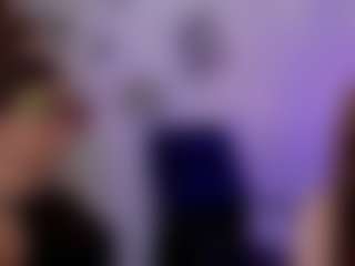 Live cam show with prettyamyy - Skinny on Camsoda
