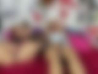 Live cam show with royaltemptaation - White on Camsoda | colombia