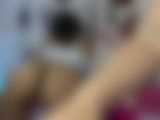 royaltemptaation's Live Sex Cam Show