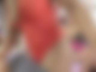 Live cam show with royaltemptaation - Striptease on PervPlay.com