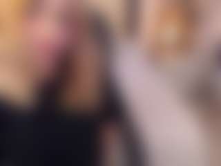 Live cam show with Sia-Foxx01 - Camel Toe on SquirtSoMuch