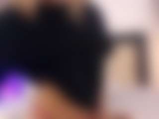 Live cam show with Sia-Foxx01 - Petite on Camsoda