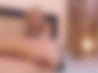 Live cam show with Sia-Foxx01 - Petite on CamwithHer