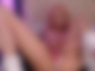 Live cam show with Sia-Foxx01 - Skinny Teen (18+) on Gym Cam Girls