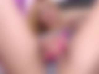 Live cam show with Sia-Foxx01 - Petite Teen (18+) on fapnchat