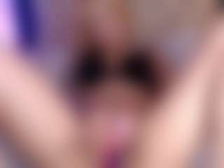 Live cam show with Sia-Foxx01 - Brown Eyes Teen (18+) on MyBangCams