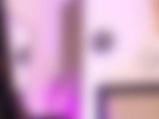 Live cam show with Sia-Foxx01 - Facial Piercings on Camsoda