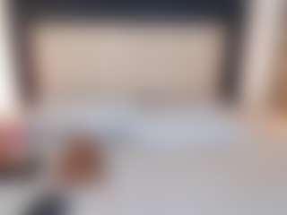 Sia-Foxx01's Live Sex Cam Show