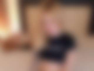 Live cam show with Sia-Foxx01 - Striptease Teen (18+) on livesuperchat.net