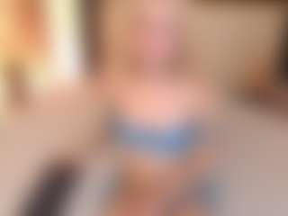 Live cam show with Sia-Foxx01 - Ass Bouncing on Cam Slut