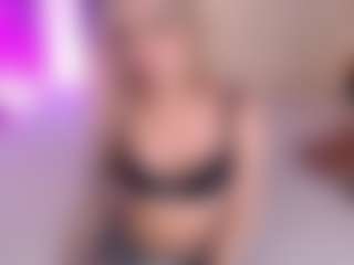 Sia-Foxx01's Live Sex Cam Show