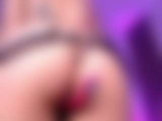 Live cam show with Sia-Foxx01 - Foot Fetish on Camsoda