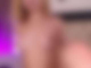 Sia-Foxx01's Live Sex Cam Show