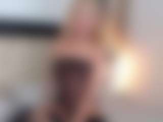 Sia-Foxx01's Live Sex Cam Show