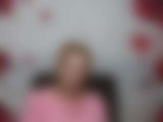 Live cam show with TaylorTravis - Facial Piercings on AdultVida.com