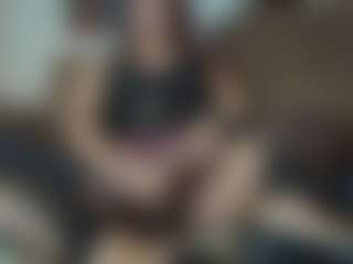 tsqueenanaxl's Live Sex Cam Show
