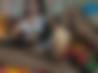 Live cam show with tsqueenanaxl - No Smoking on Camsoda