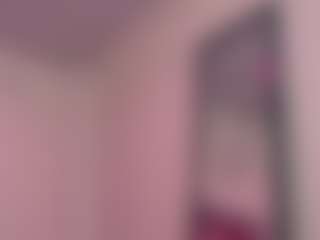 Live cam show with Velinahoney - Cute on Camsoda
