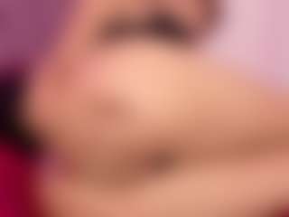 Live cam show with Velinahoney - Baby on studioflirtlive.com
