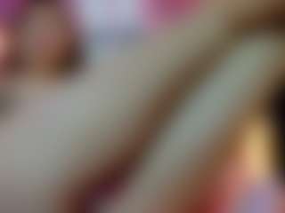 Live cam show with Velinahoney - Baby on Camming Site