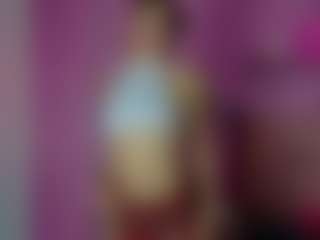 Live cam show with Velinahoney - Dildo Or Vibrator on Camsoda