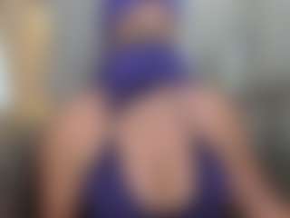 Live cam show with yasmin-dina - Brown Eyes Brown Hair on CamClone