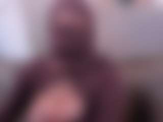 Live cam show with yasmin-dina - College Curvy on Camsoda