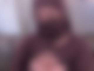 Live cam show with yasmin-dina - Fingers on Camsoda