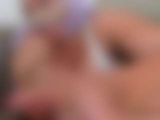 Live cam show with yasmin-dina - Skinny Teen (18+) on Camsoda