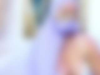 Live cam show with yasmin-dina - Nipple Piercings on Camsoda