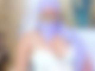 Live cam show with yasmin-dina - Genital Piercings on Soda Cam