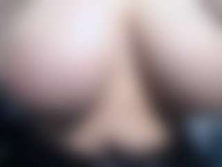Live cam show with Zalomme - Nipple Piercings on Nude Chat * 1 On 1 Webcam Sex * Live Cam Show