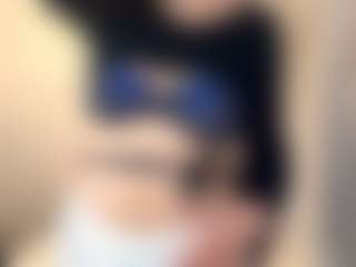 Live cam show with AdrienDurie - Skinny MILF on anonymated.com