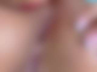 aikomia68's Live Sex Cam Show